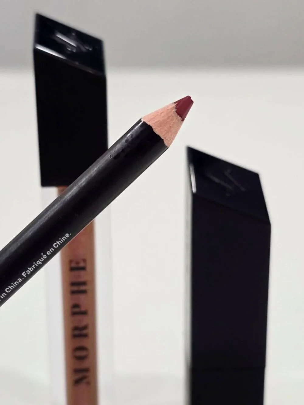 Morphe this out