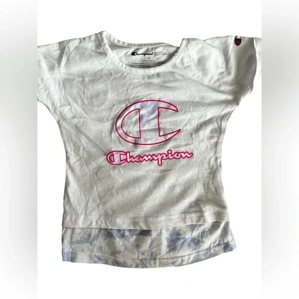 Champion girl’s outfit
