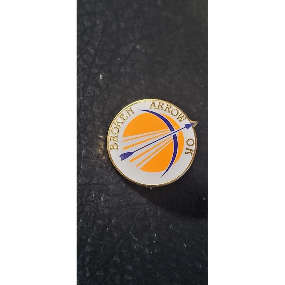 N/A gold broken