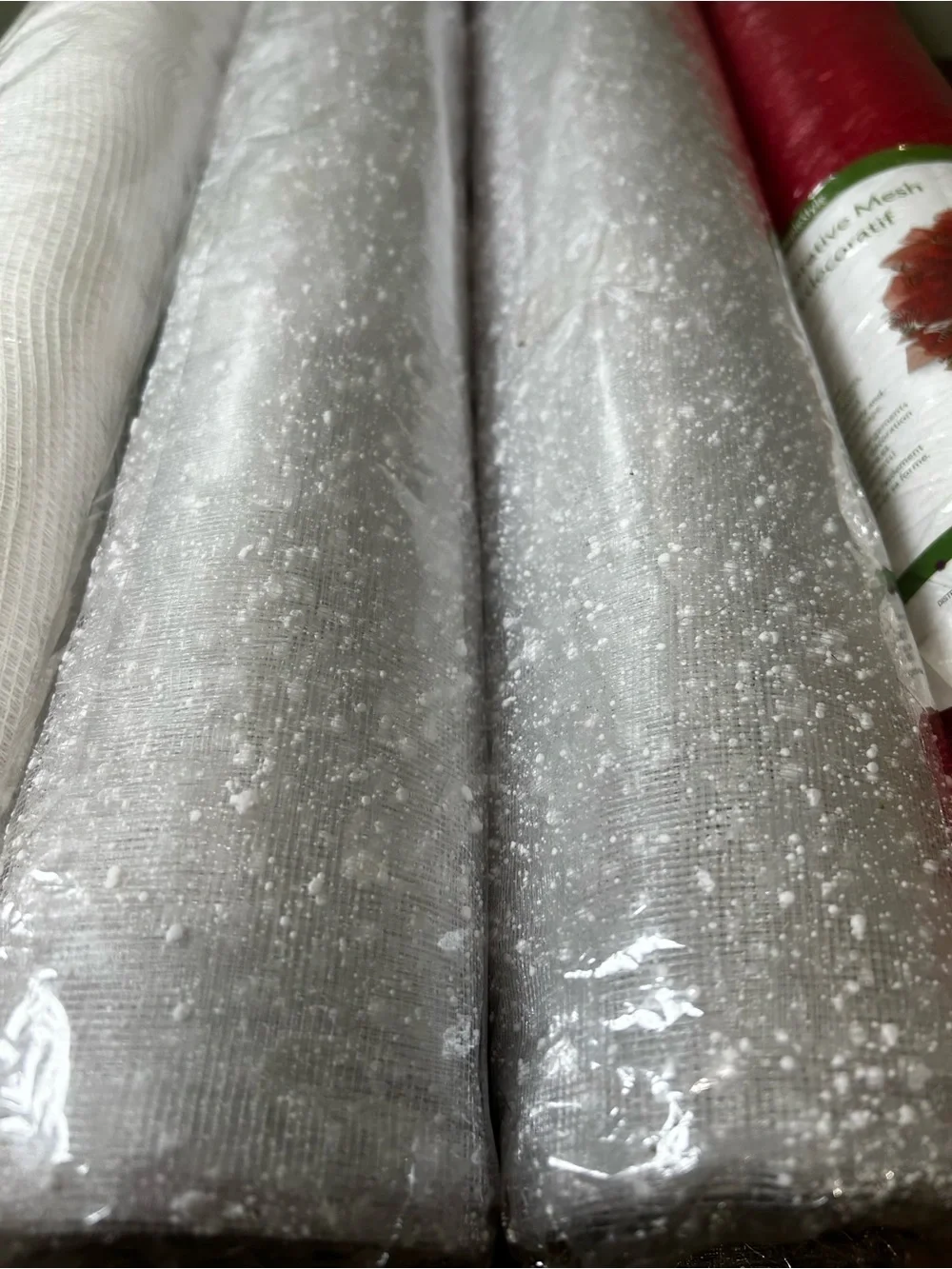 Lot Of 4 Flora Craft White/Red Decorative Mesh Crafts Wreaths 2-21” X 10 yds 2?