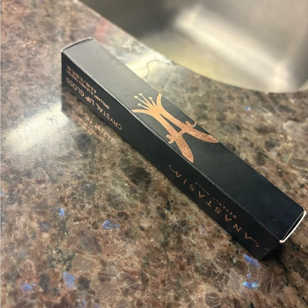 Anastasia Beverly Hills new box