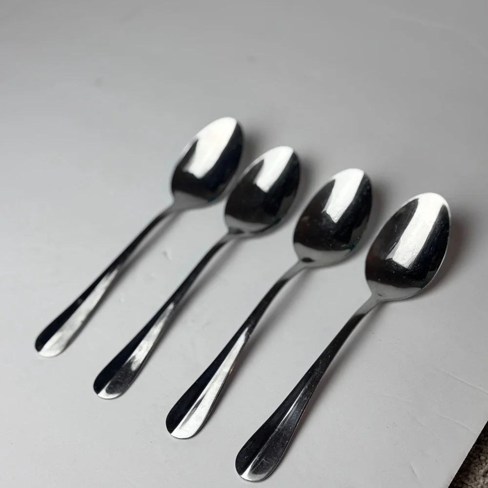 Pfaltzgraff Stainless Steel Teaspoons Set of 4 Silver Mirror‎ Finish 18/0 China