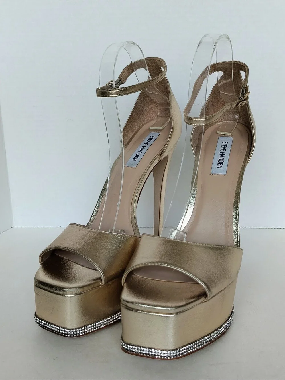 Steve Madden new box