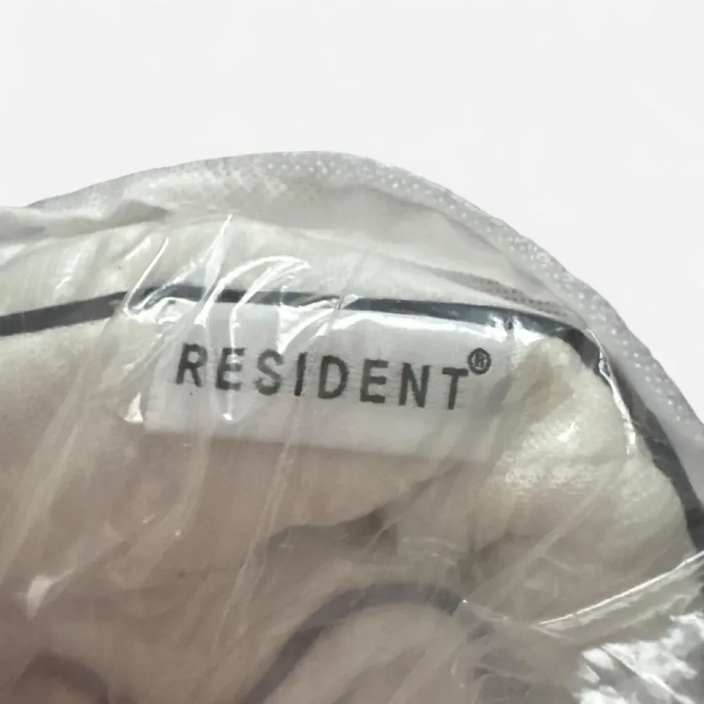 Nectar resident pillow