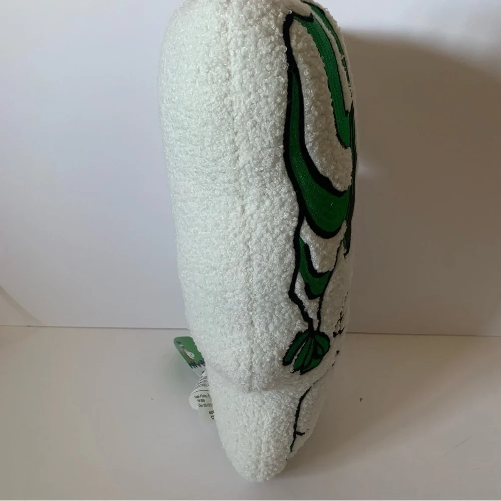NWT. PEANUTS Snoopy With Green Hat Sherpa Winter Pillow
