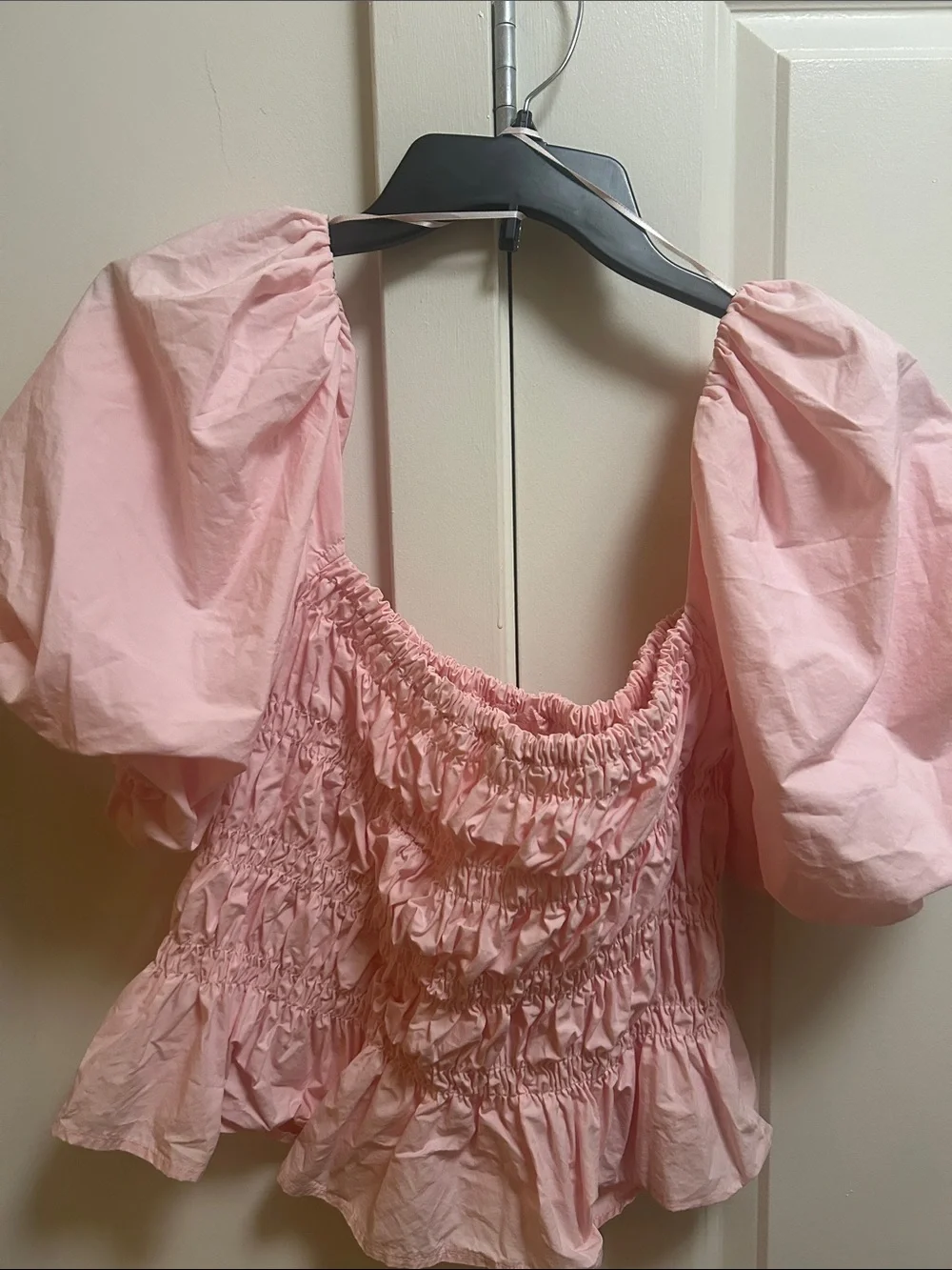 ASTR (Nordstrom) Pink Smocked Puff-Sleeve Top L
