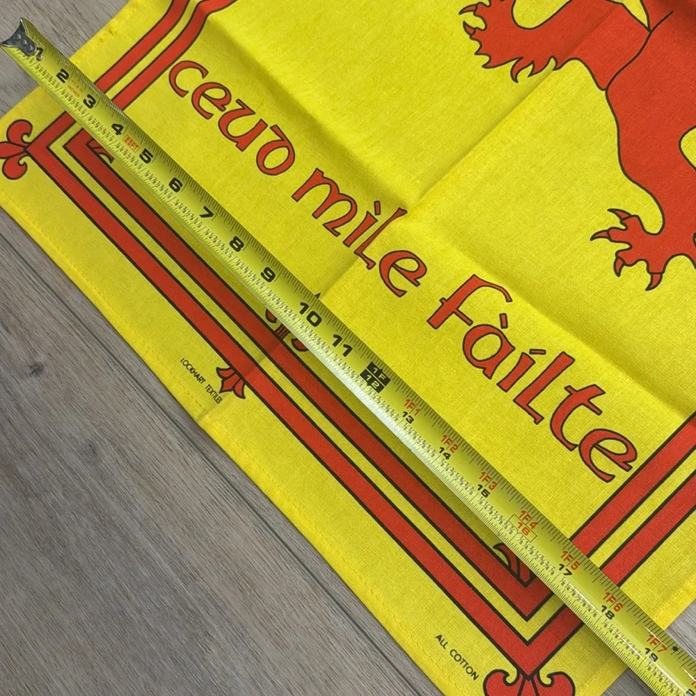Vintage red lion