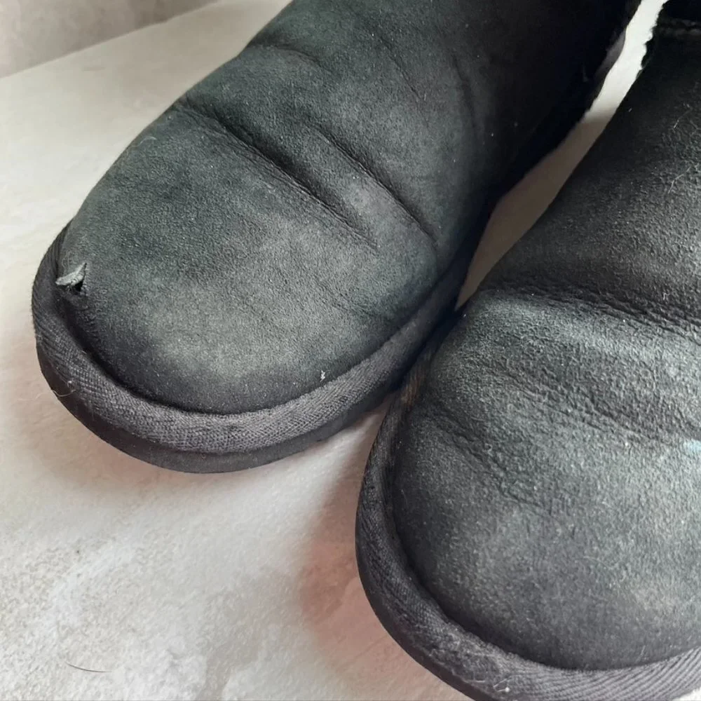 UGG this pair