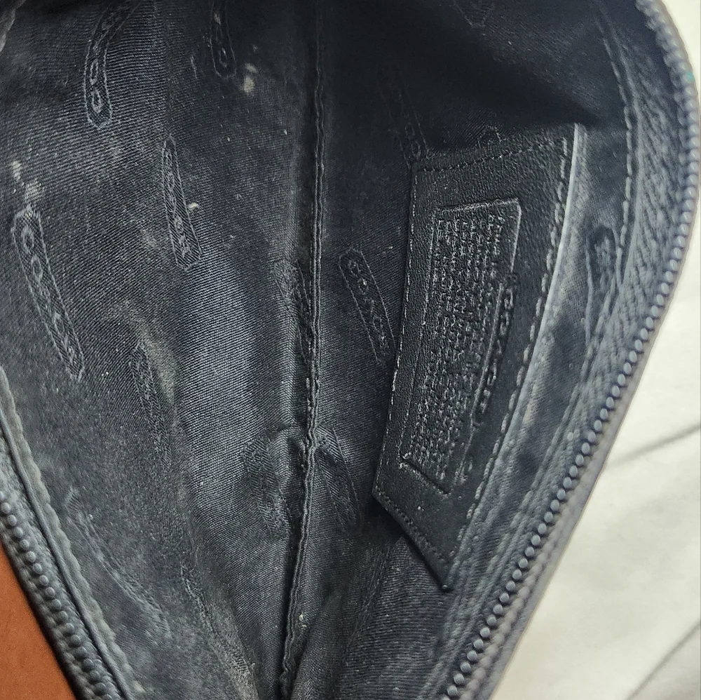 Coach pre loved
