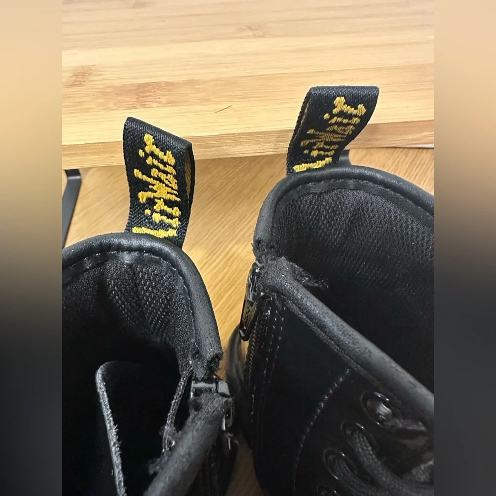 Dr. Martens dr martens