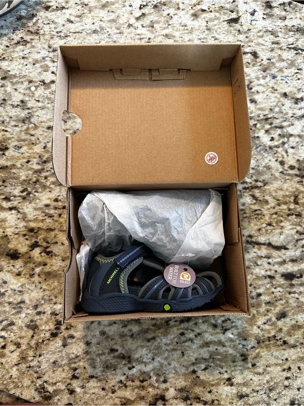 Merrell sturdy closed