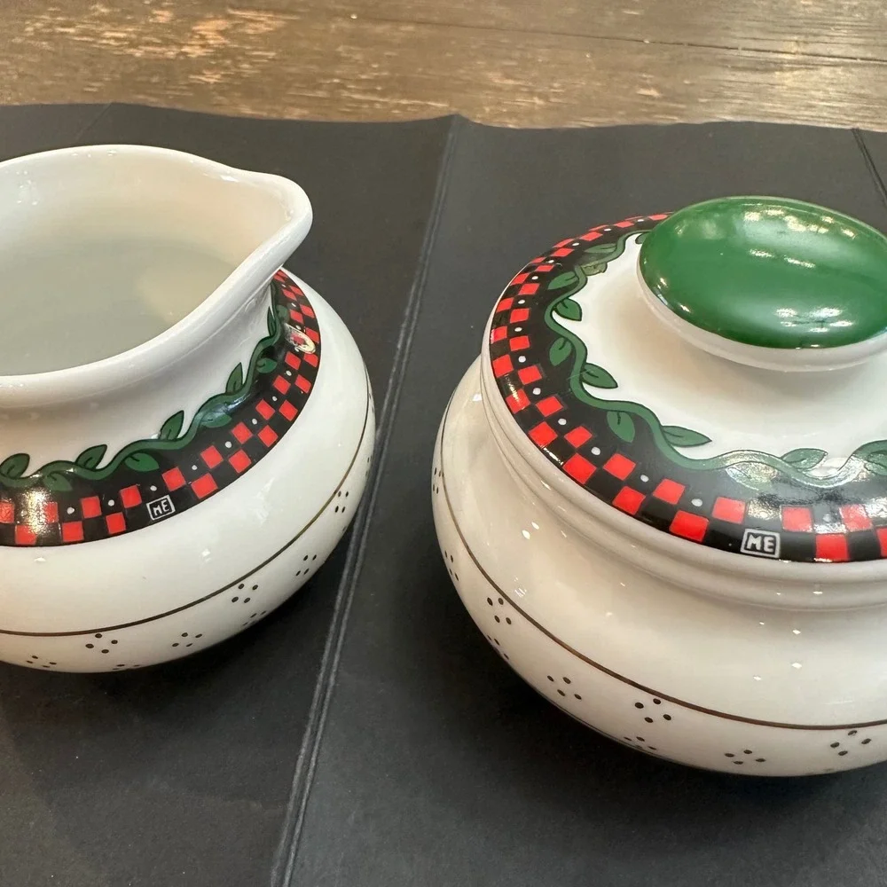 Mary Engelbreit‎ Christmas Creamer and Sugar Bowl Set Vintage