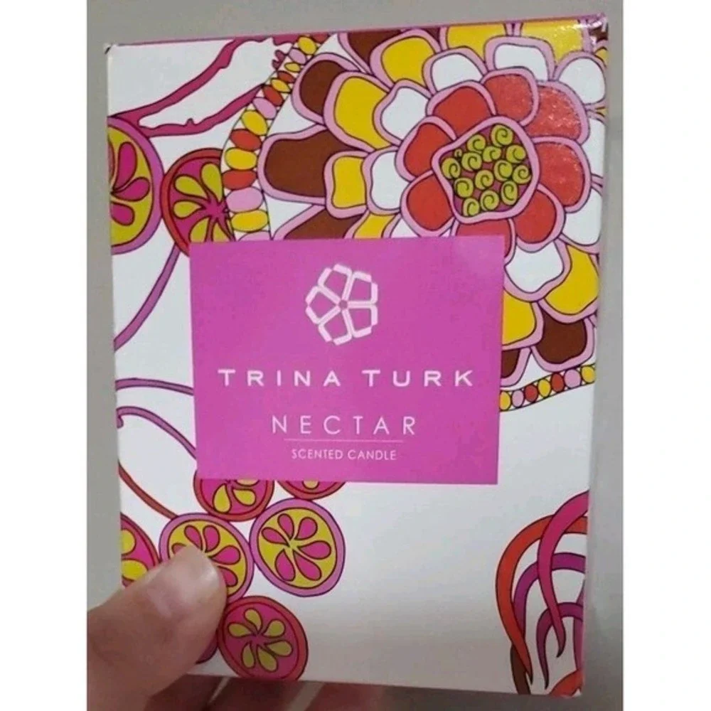 Trina Turk NECTAR Scented 9 oz Luxe Fragrance Candle‎ NEW