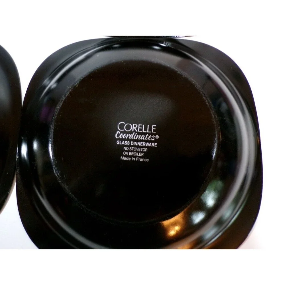 Corelle black square