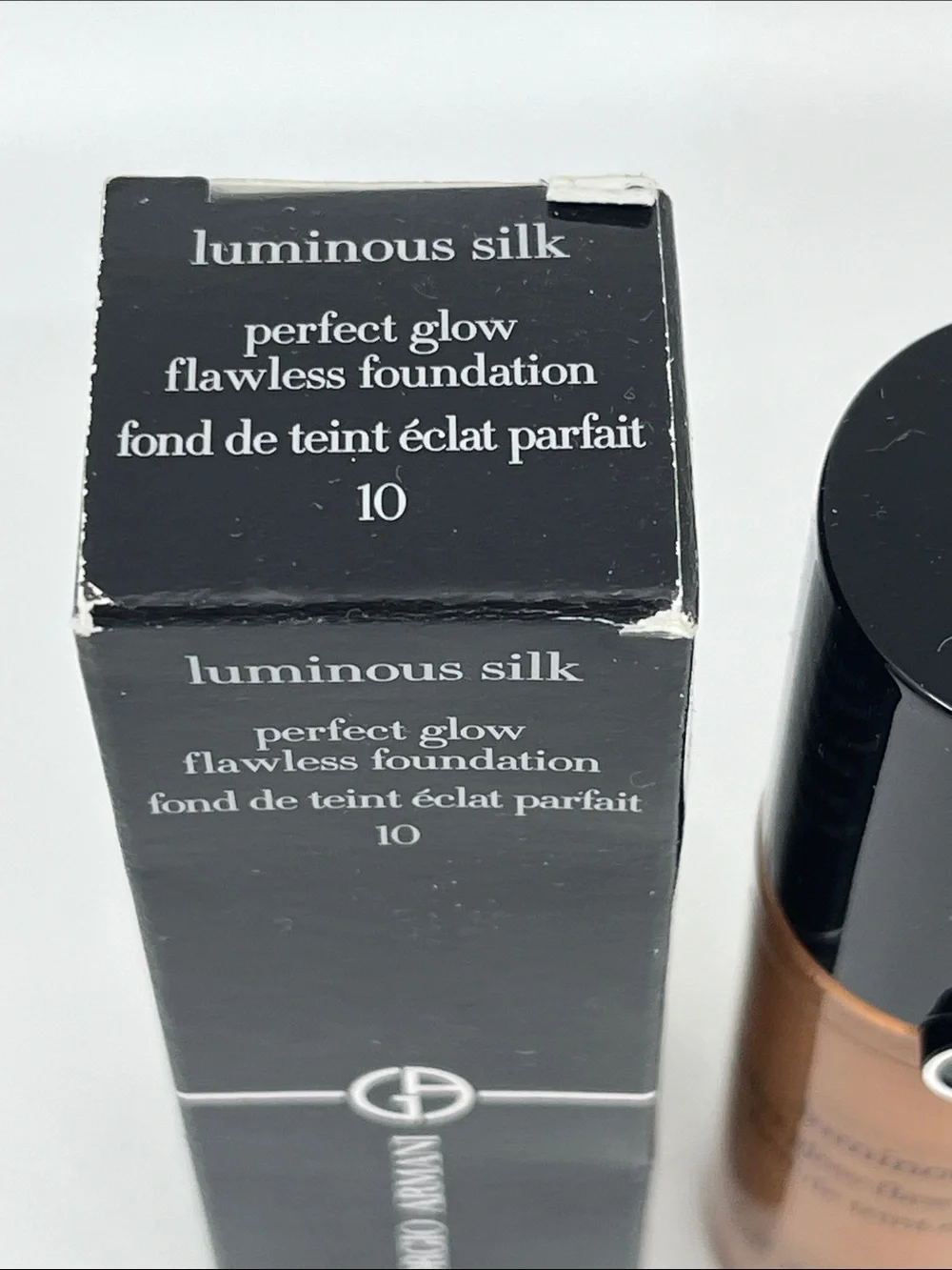 Giorgio Armani lightweight luminous