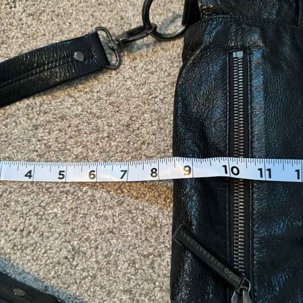 HOBO sleek patent crinkle