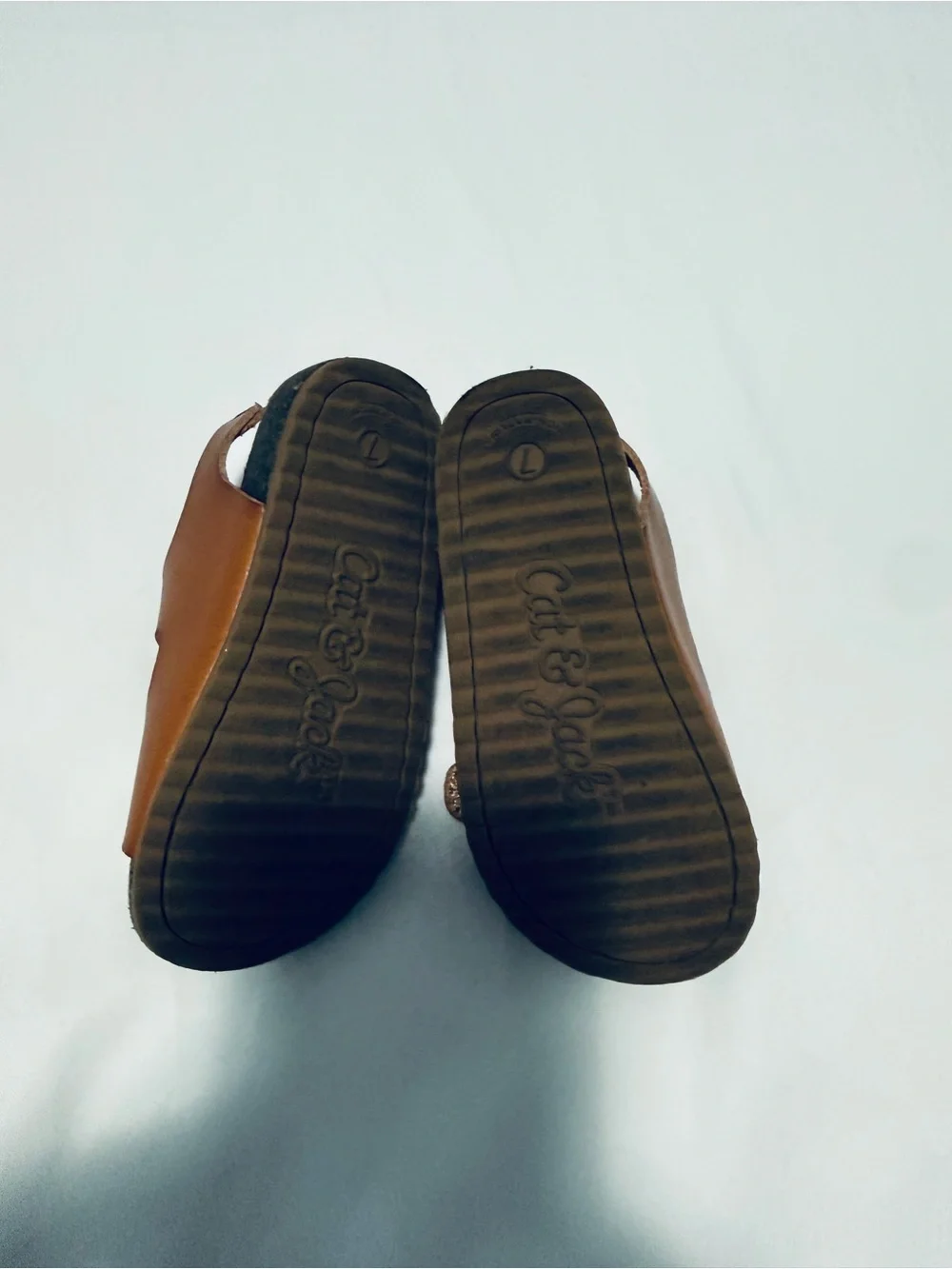 Boys sandals size 7
