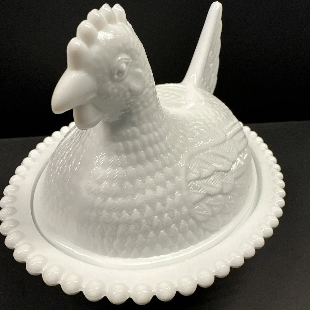 Indiana Glass be has couple