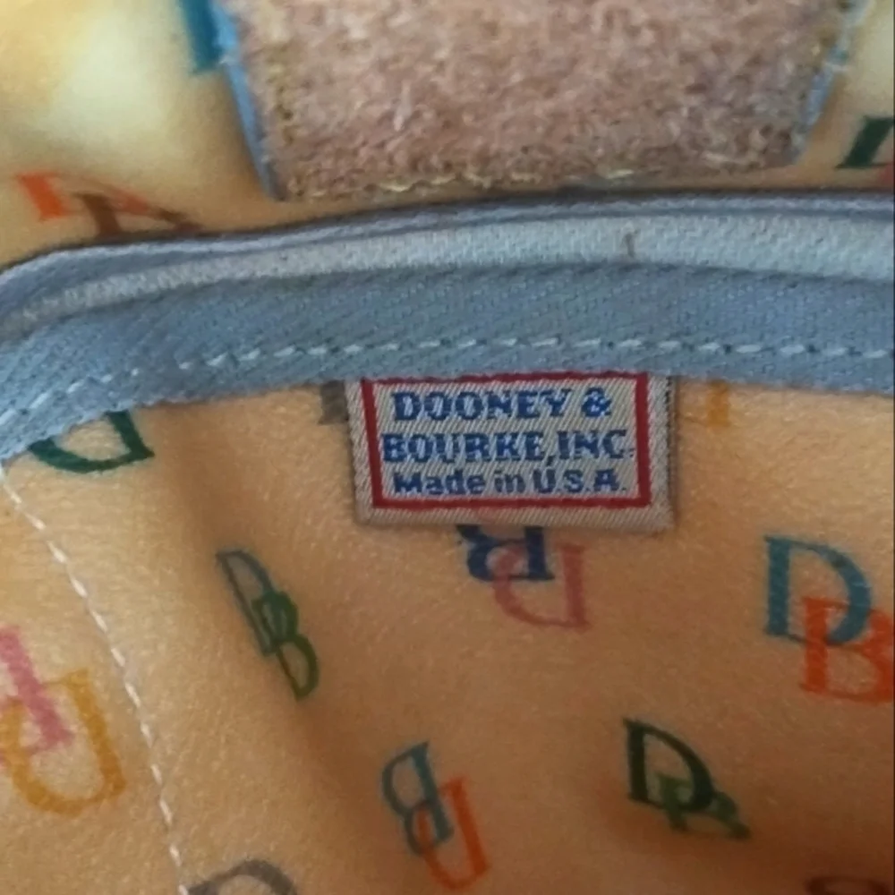 Dooney & Bourke vintage stylish
