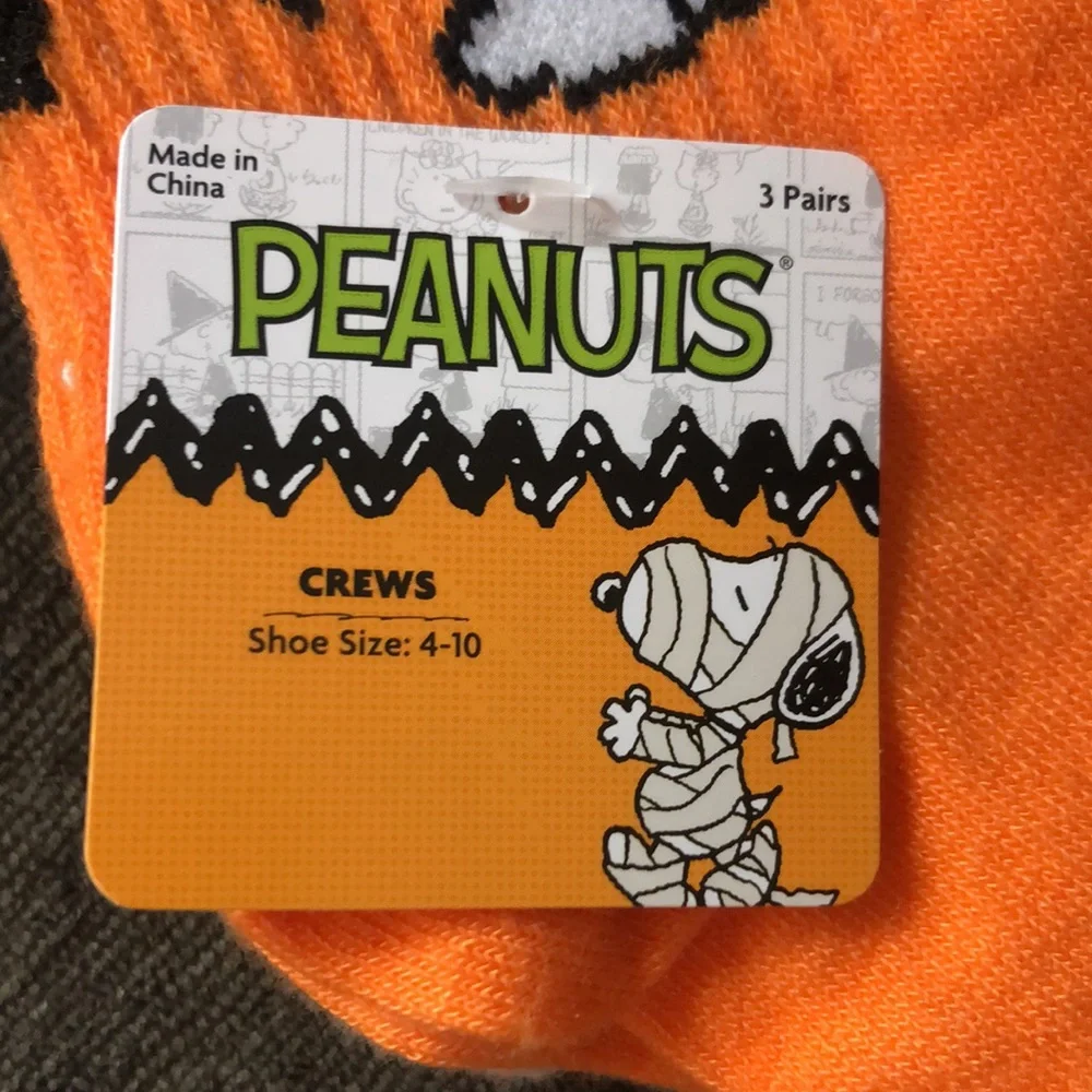 Peanuts women’s crew