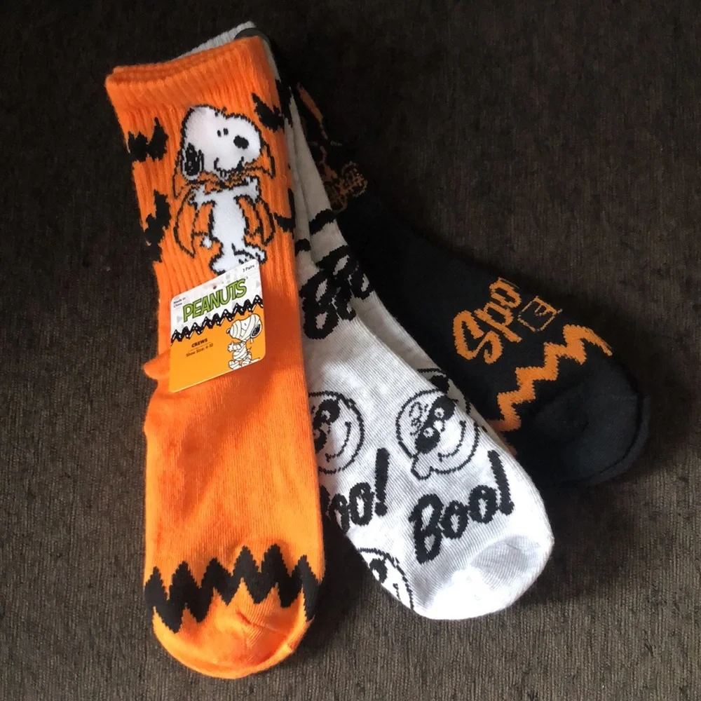 Peanuts women’s crew