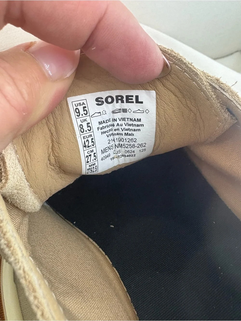 Sorel suede chukka