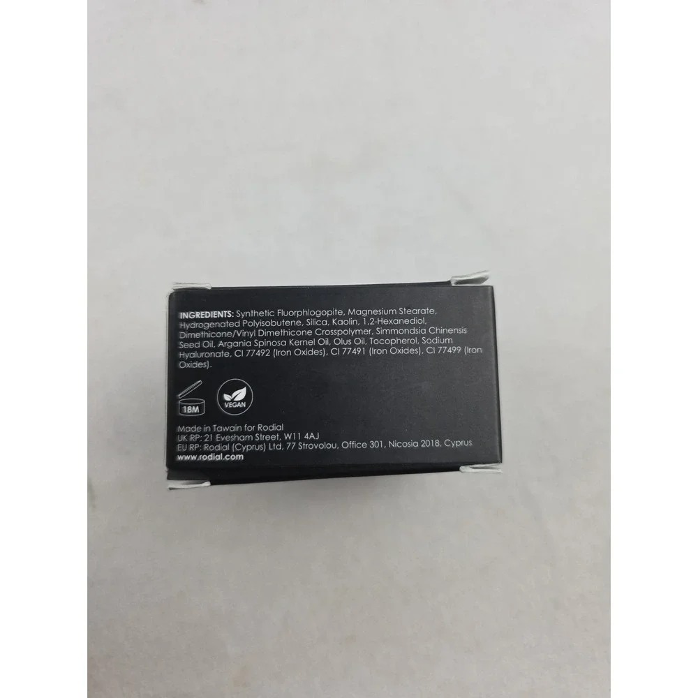 Rodial Glass Powder Loose Blurring ~Setting Powder Full Sz  8 g/0.28 oz