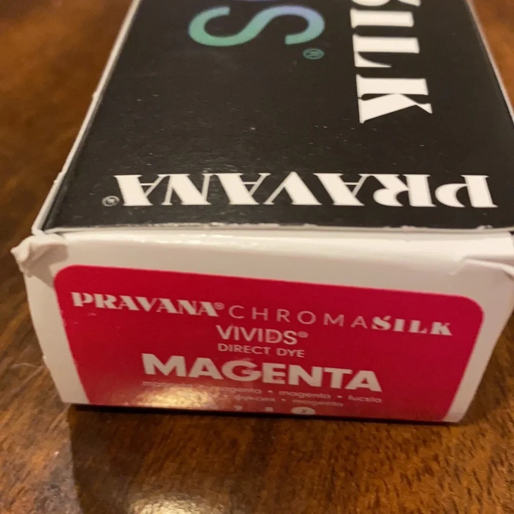 COPY - Pravana Chromasilk Vivids 3 oz Magenta