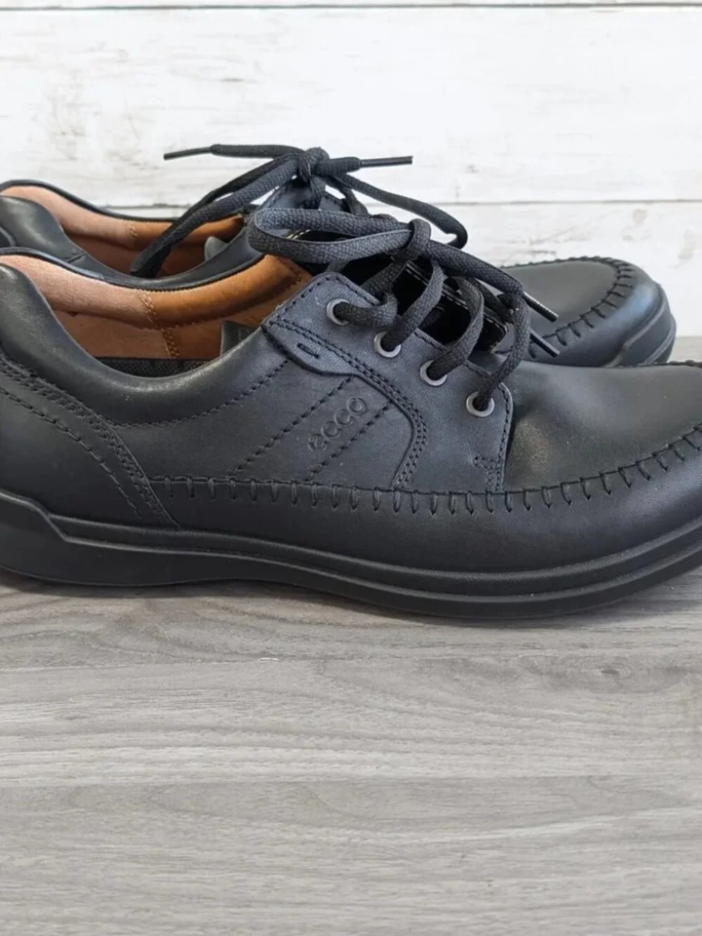 Ecco brand new