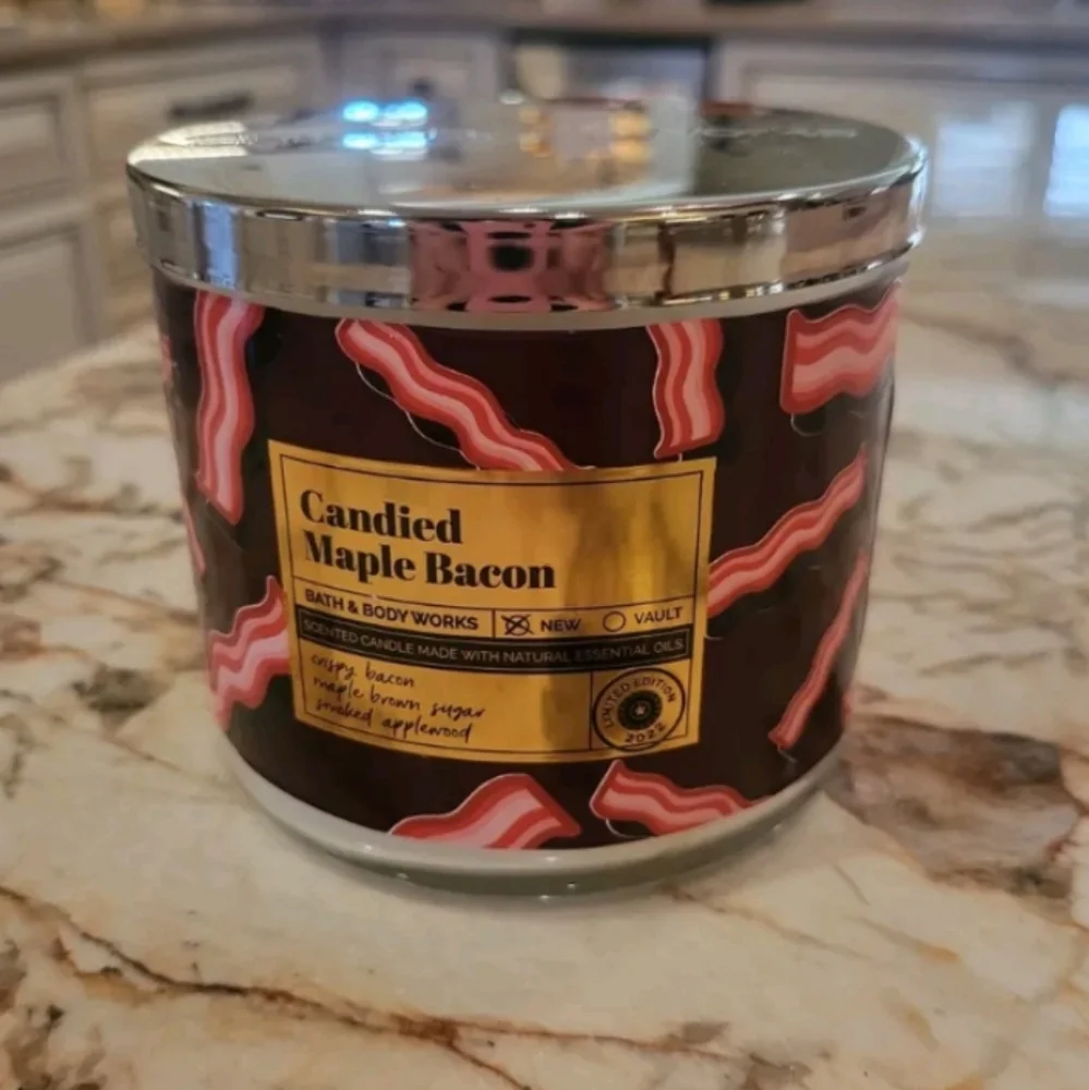 NEW Bath & Body Works Candied Maple Bacon Brown Sugar Applewood Candle🥓