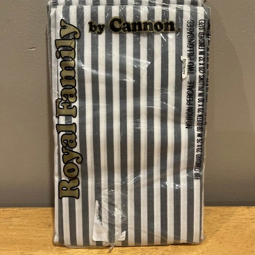 Vtg NOS Cannon Royal Family Gray‎ Striped Standard/Queen Pillowcases