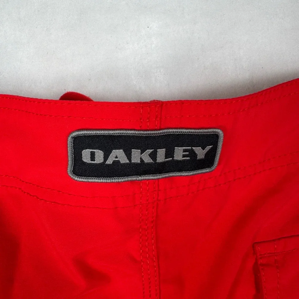 Oakley red board