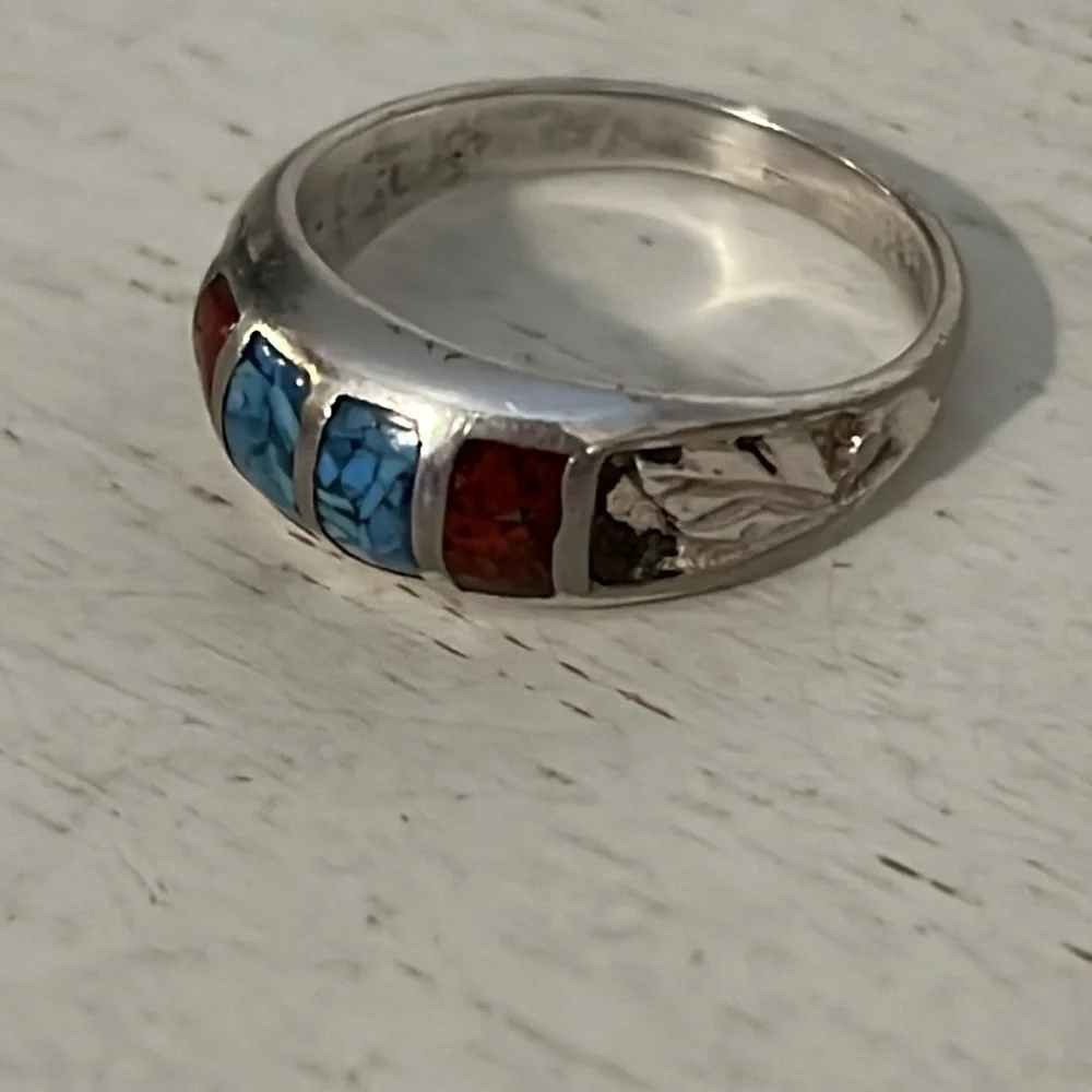 Unmarked Native American silver turquoise coral feather ring size 8.5