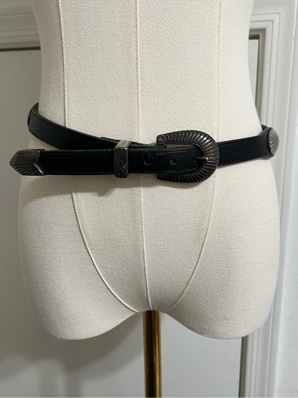 Justin Vintage Leather Concho Belt Size Small