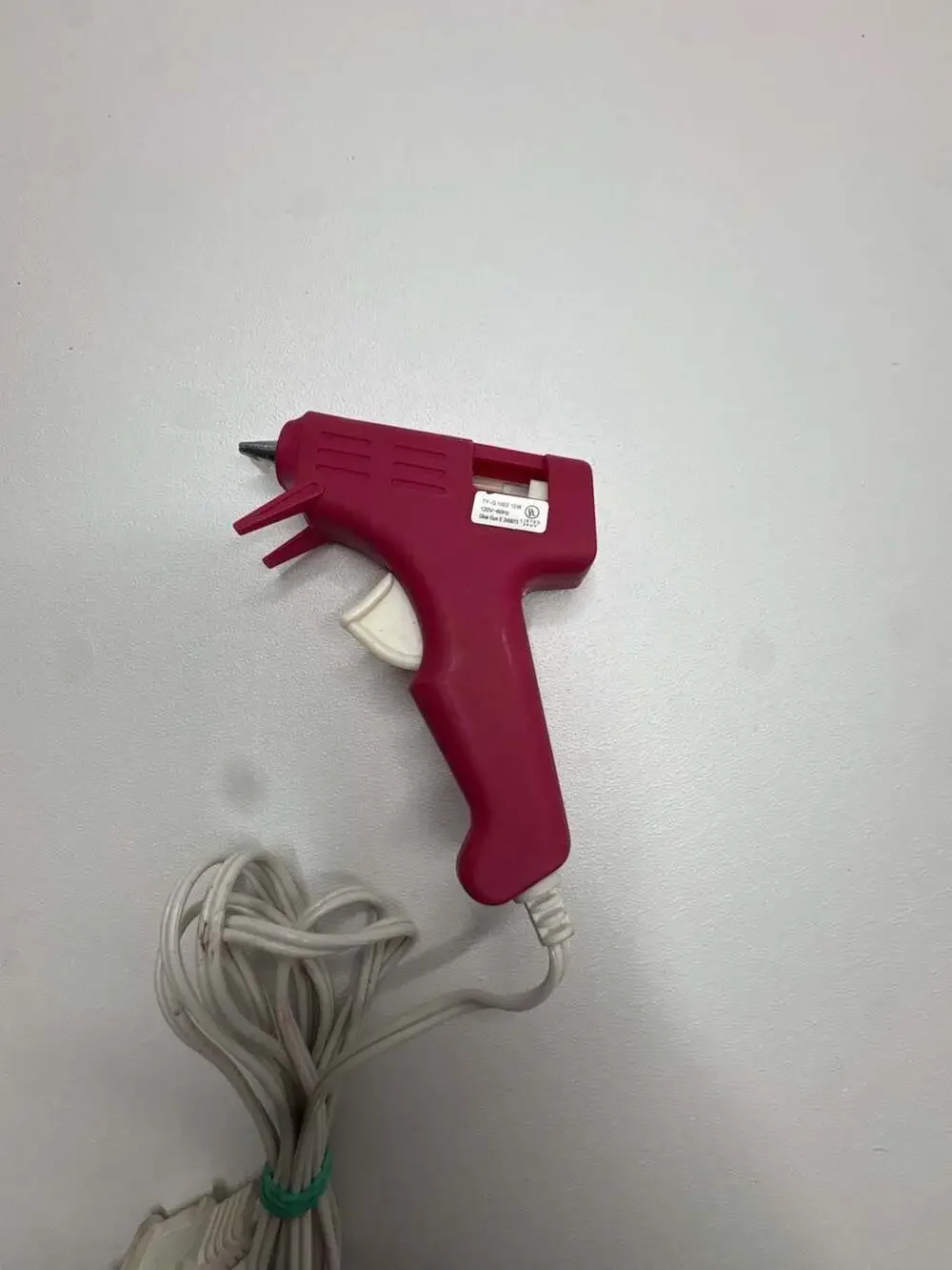 Sewing Basics Mini Hot Melt Glue Gun Fuchsia