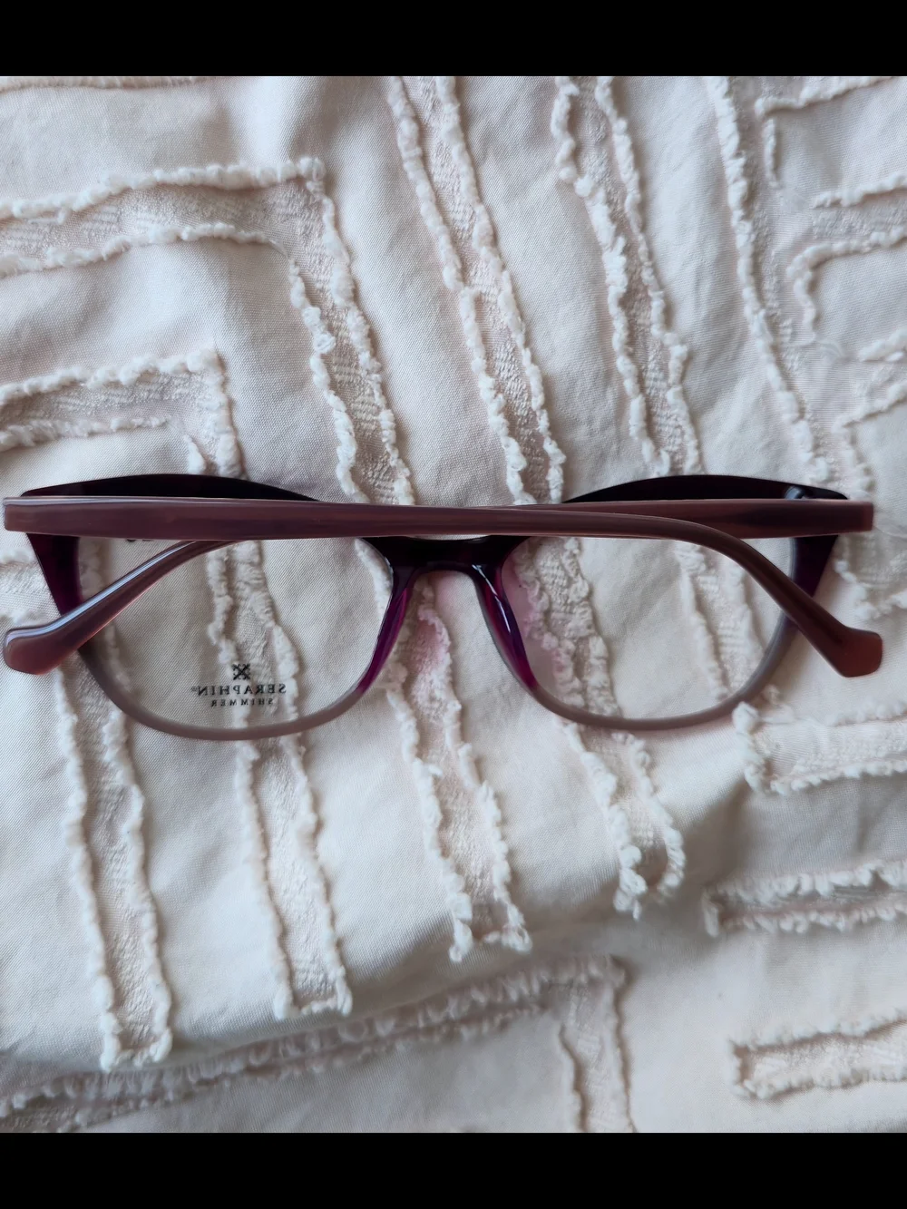 Seraphine along lens flawless