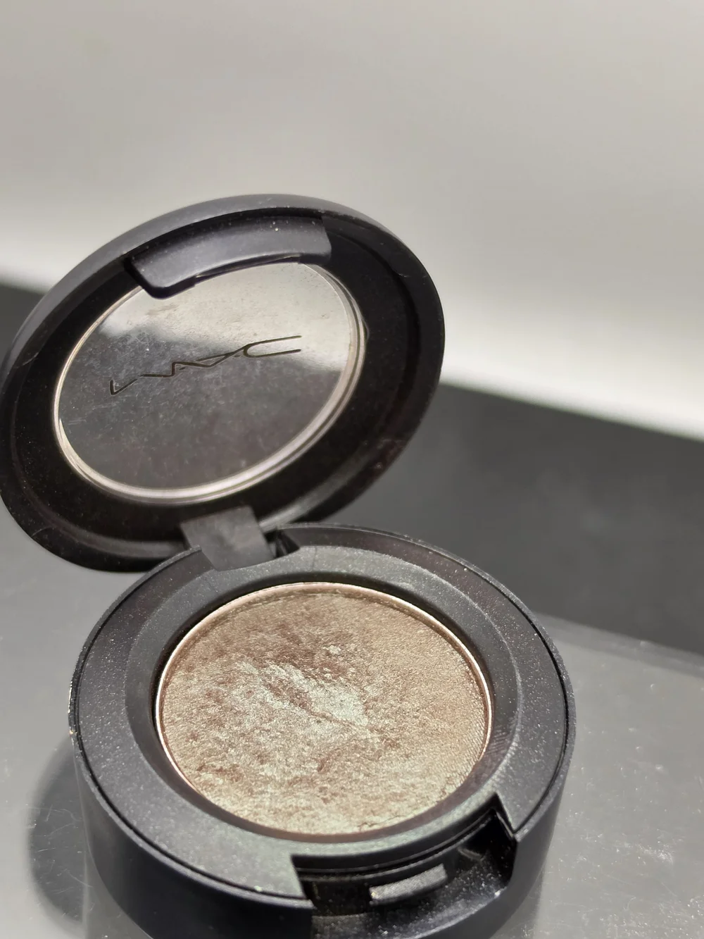 MAC Cosmetics discontinued mac