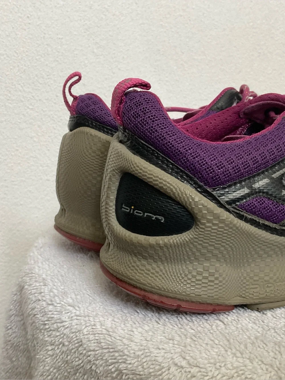 Ecco size 39