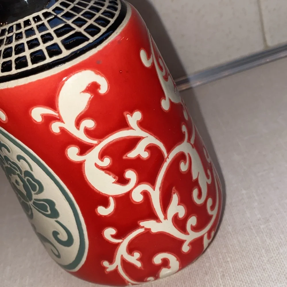 Pier 1 Imports Oriental Boho style Bud‎ Vase red black white
