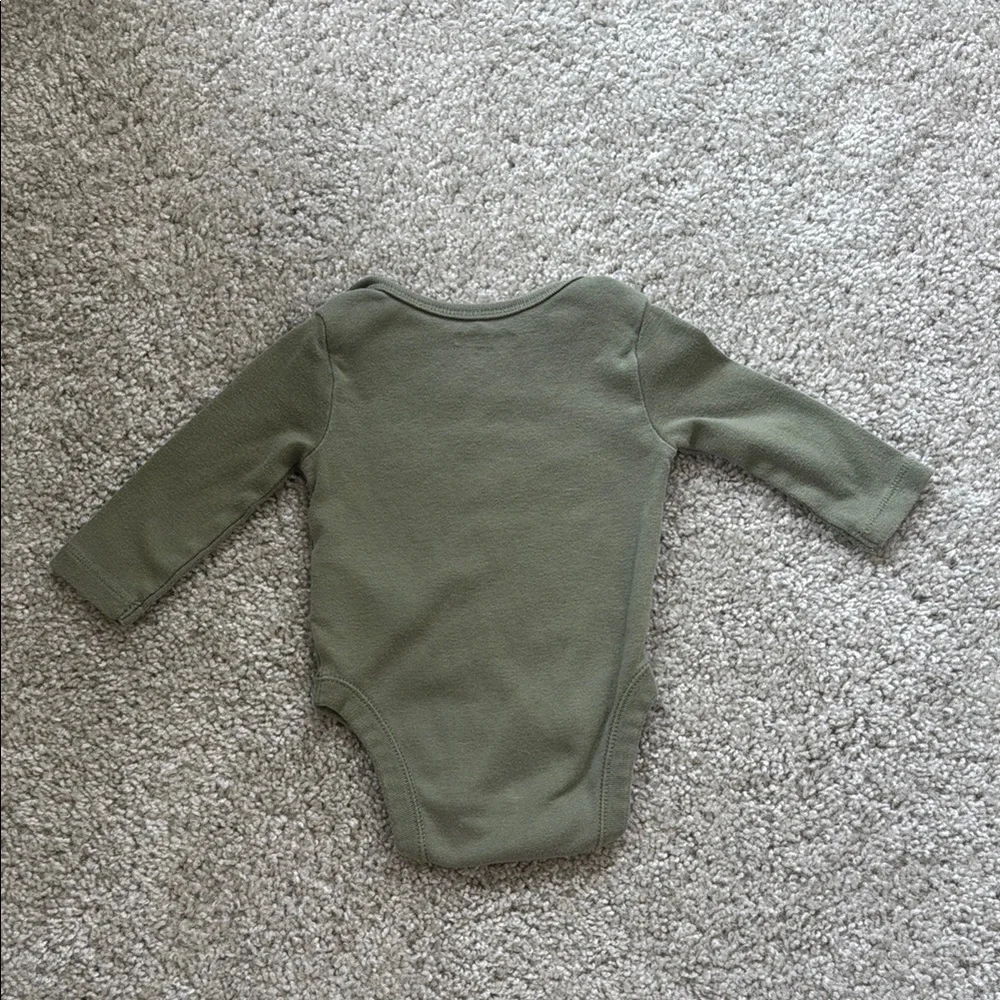 Old Navy playful this