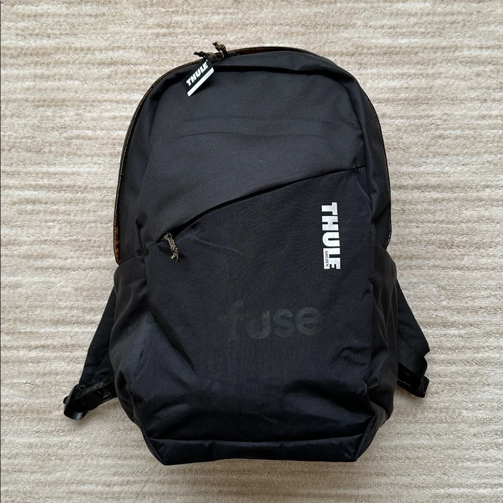 NWT Thule Notus Lightweight Black Laptop Backpack Padded 35-2007525 Co-branding