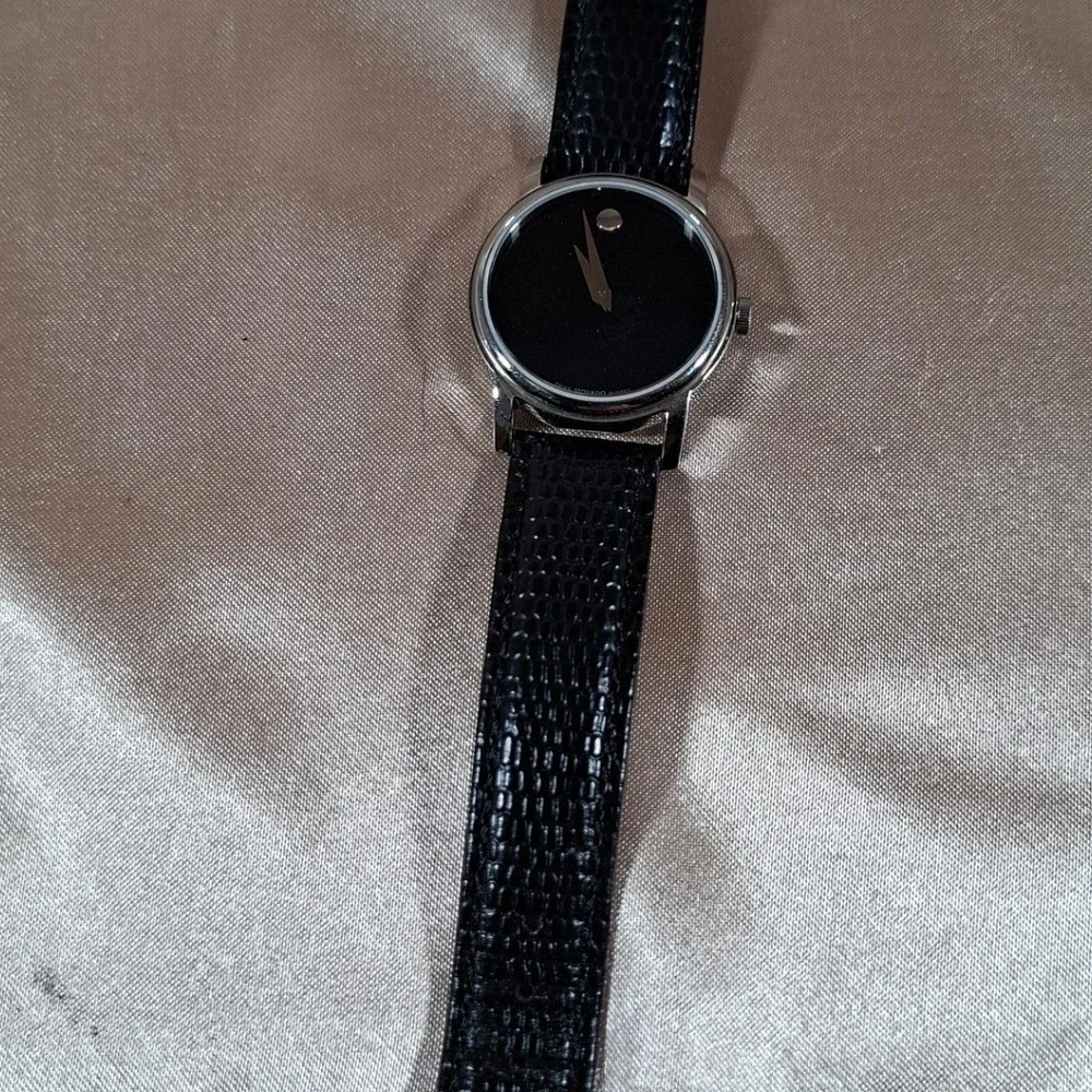 Movado secure this texture