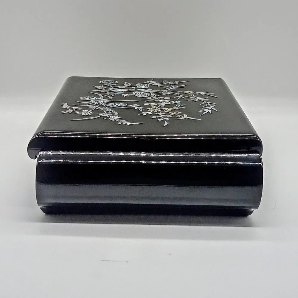 Black Lacquer Mother-of-Pearl Inlay Rolled Edge Jewelry Box
