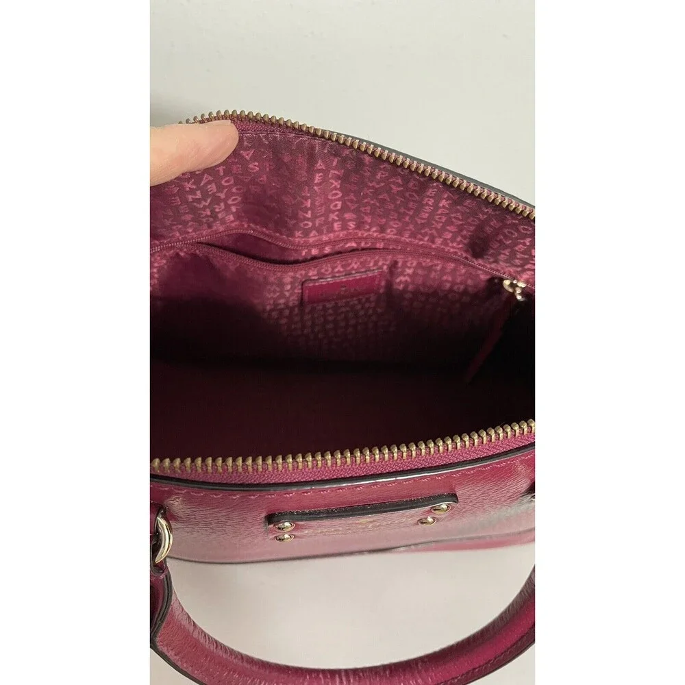 kate spade zip fuchsia excellent