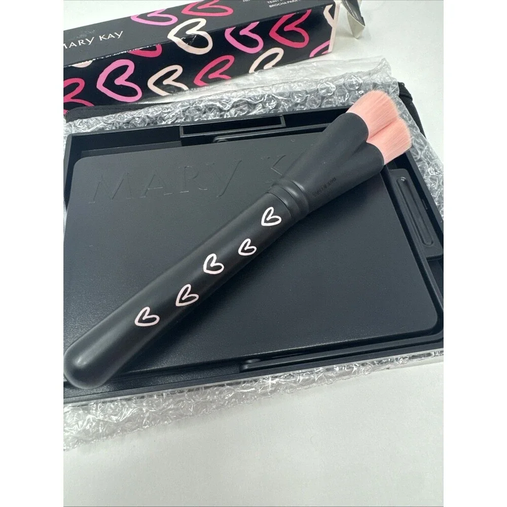 MARY KAY HEART-SHAPED FOUNDATION BRUSH 203687 + Mirror Case with Bag NEW