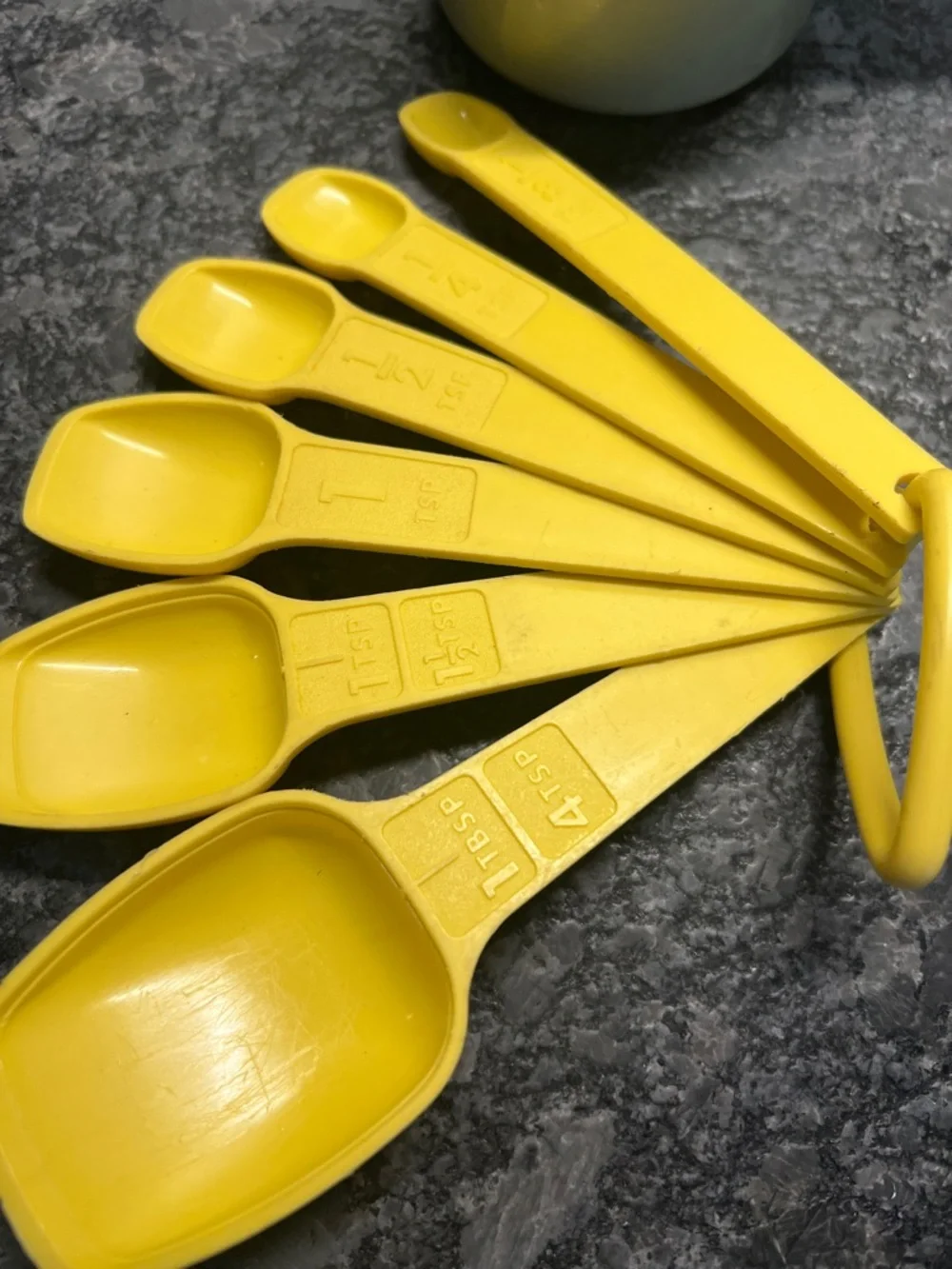 Set of 2 Vintage Tupperware measuring cups and measuring spoons. Great condition