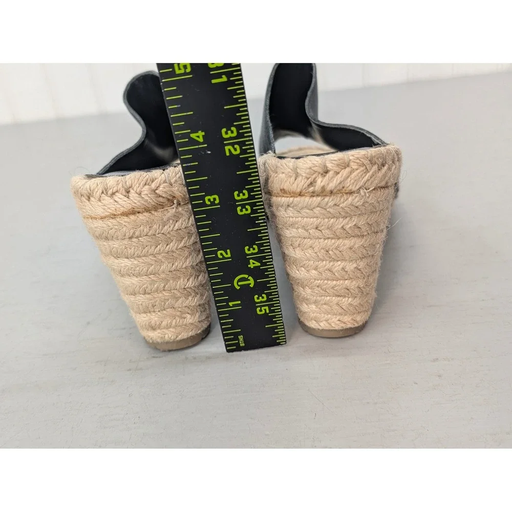 Enzo Angiolini step into