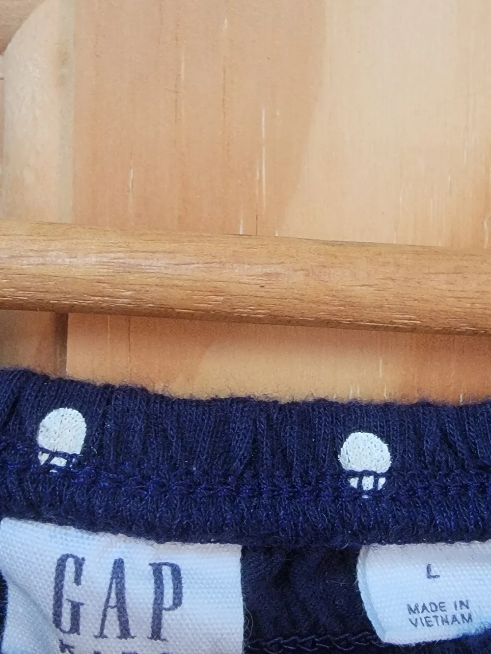 GAP kids off
