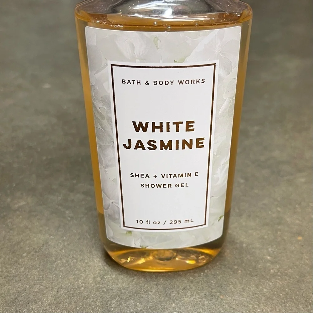 Bath & Body Works WHITE JASMINE Shea Vitamin E Shower Gel