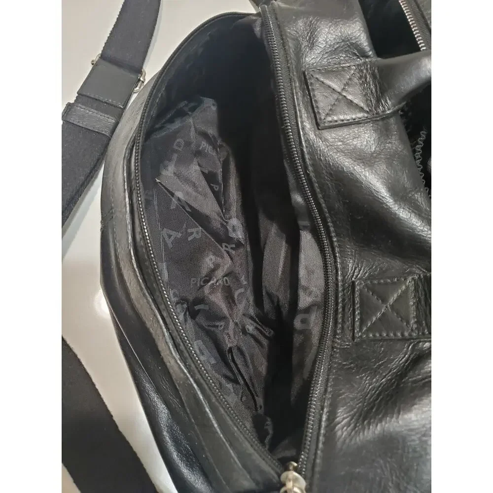 Picard leather travel